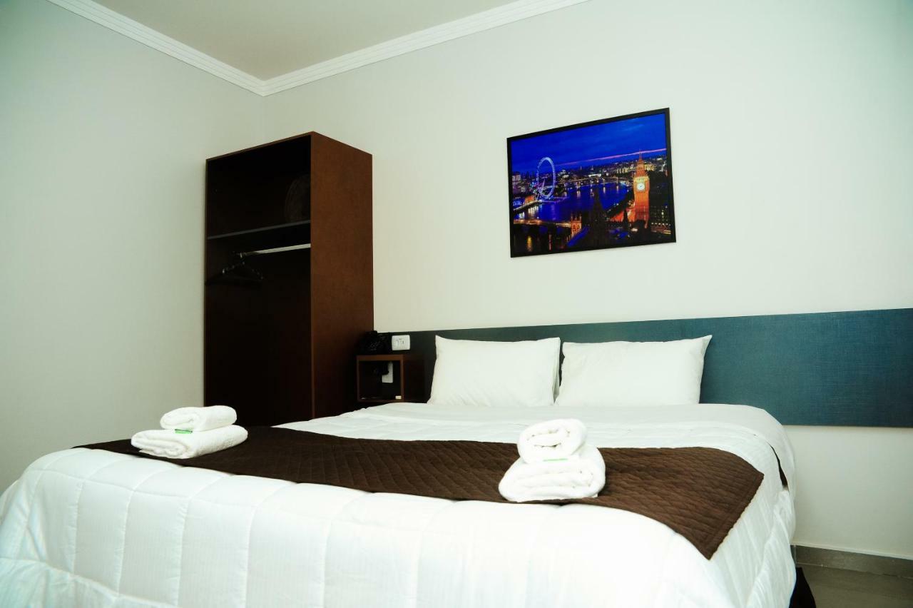 London Executive Hotel Cafelandia  Eksteriør billede